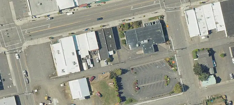 Office Building with Street Frontage