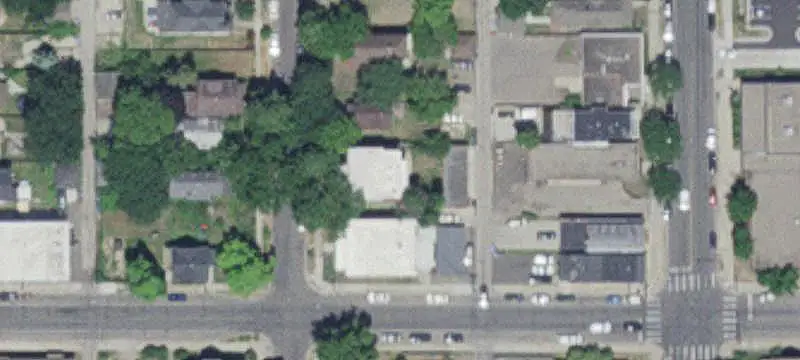 5-Unit Apartment Building with Garage