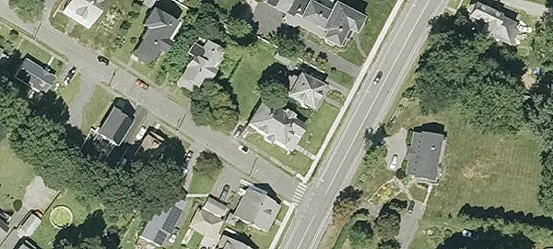 Duplex with Two Porches