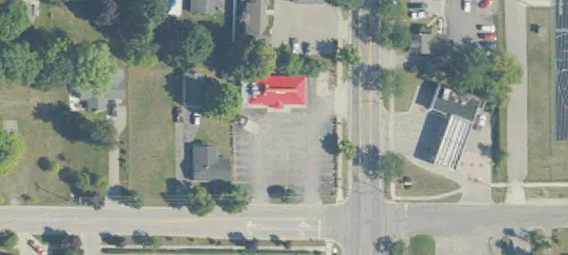 Mixed-Use Office and Apartment Building