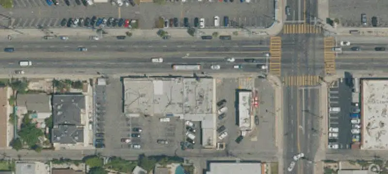 Dual-Facility Commercial Kitchen