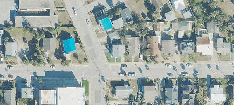 2-Unit Duplex Near the Ocean