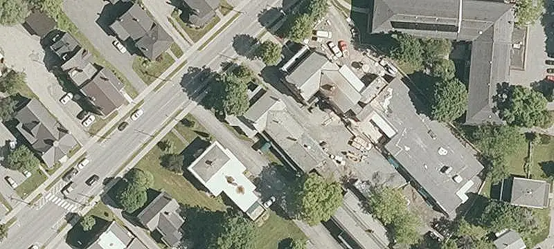 Mixed-Use Inn and Apartment Property