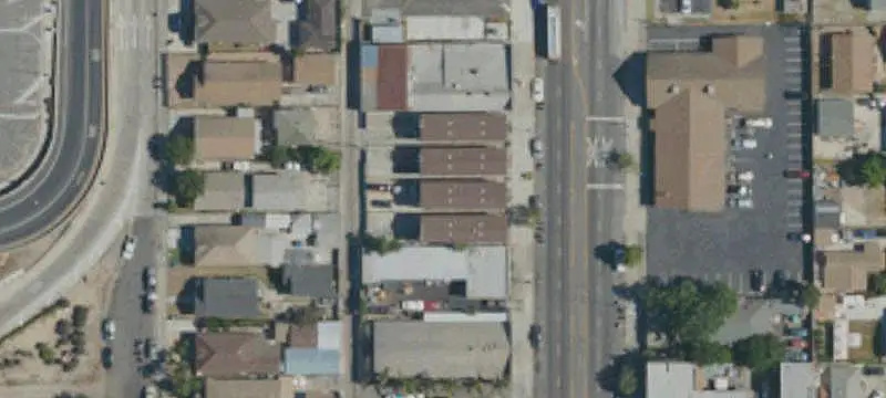 Multi-Suite Flex Building