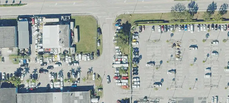 Four-Unit Industrial Warehouse Condominiums
