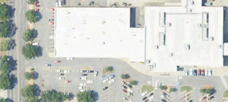 Retail Space in Shopping Center