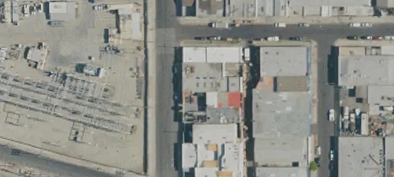 Warehouse with Ground-Level Loading