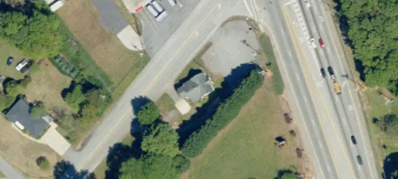 Office Unit at Signalized Intersection