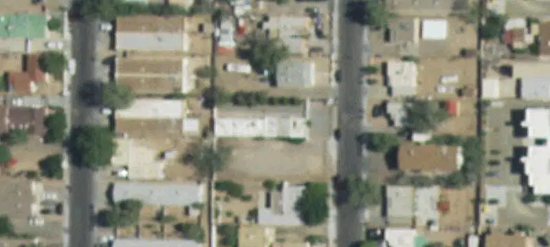 6-Unit Apartment Building