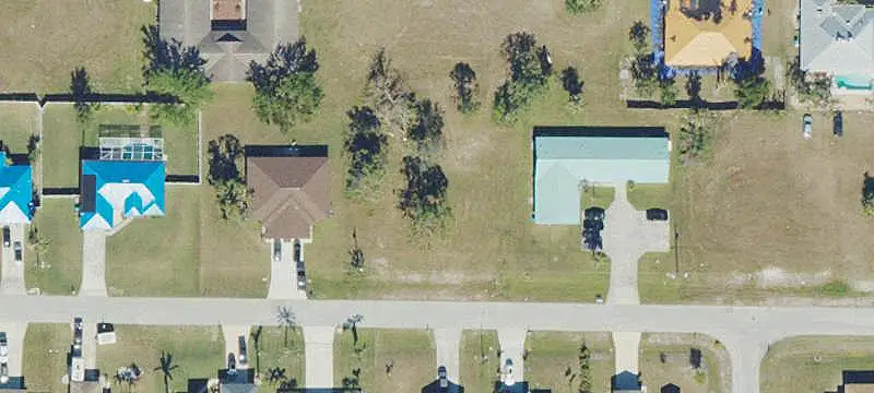 16-Unit Apartment Building