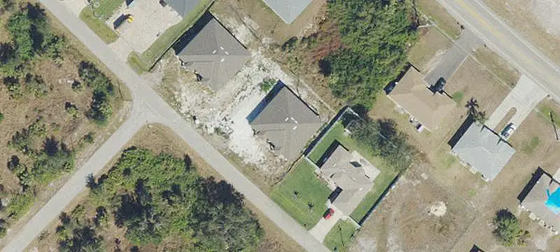 New-Construction Duplex with Garages