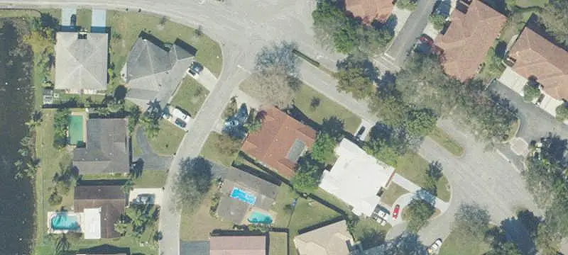 Duplex with Florida Rooms