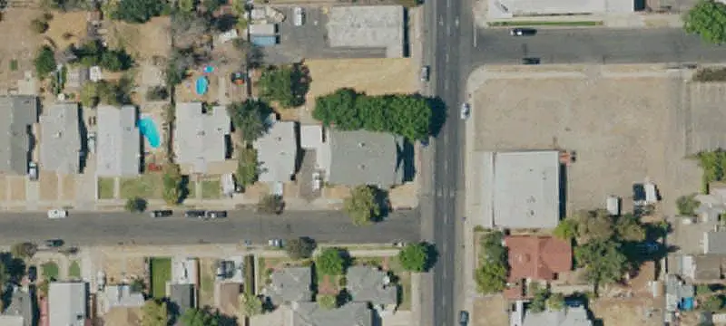 8-Unit Apartment Building