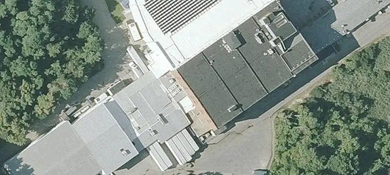 Storefront Unit with Dual Entrances