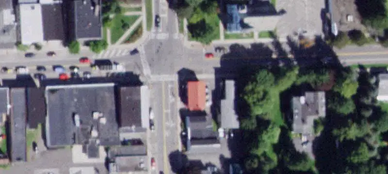 5-Unit Creekside Apartment Building