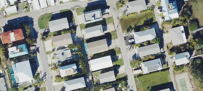 2-Unit Duplex with Balconies
