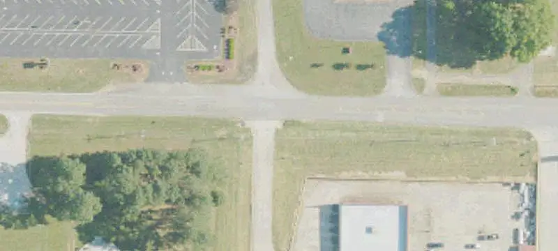 Acreage Near Retail Plaza