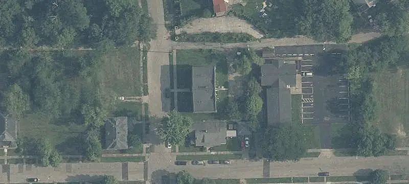 6-Unit Brick Apartment Building