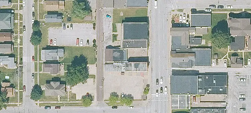 3-Unit Mixed-Use Building