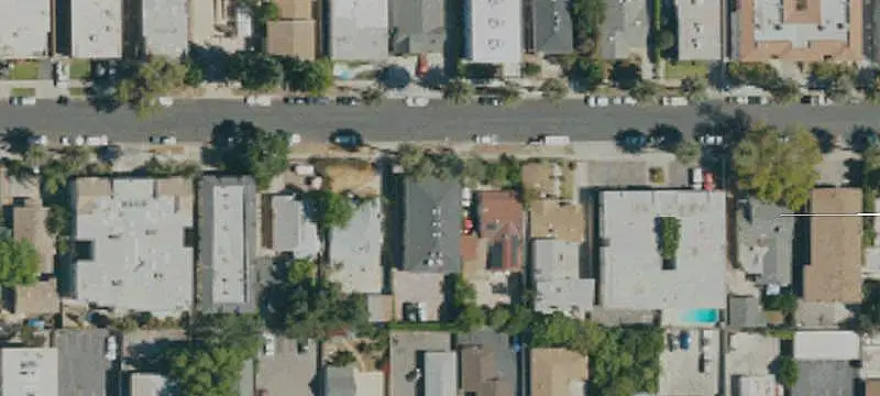 4-Unit Apartment Building