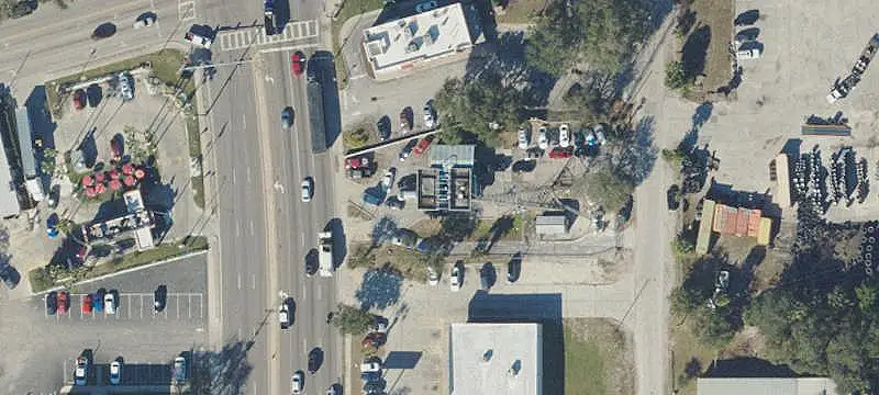 Auto Service Shop with Canopy