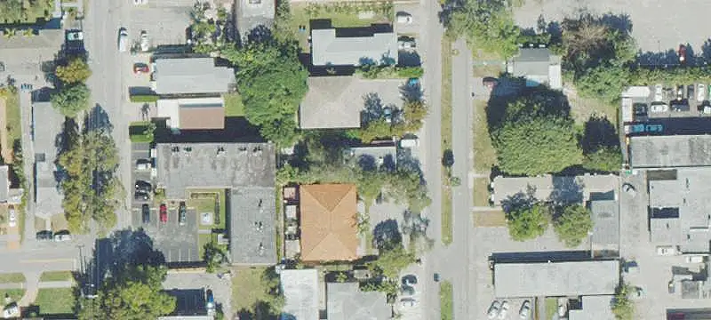 Three-Unit Triplex Near Federal Highway