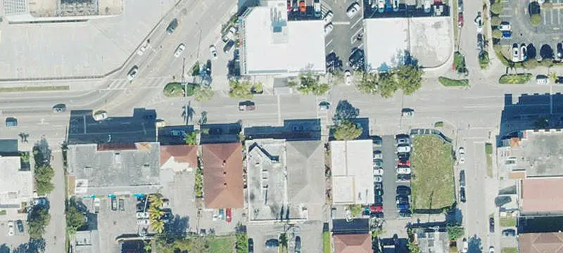 Open-Layout Retail Space