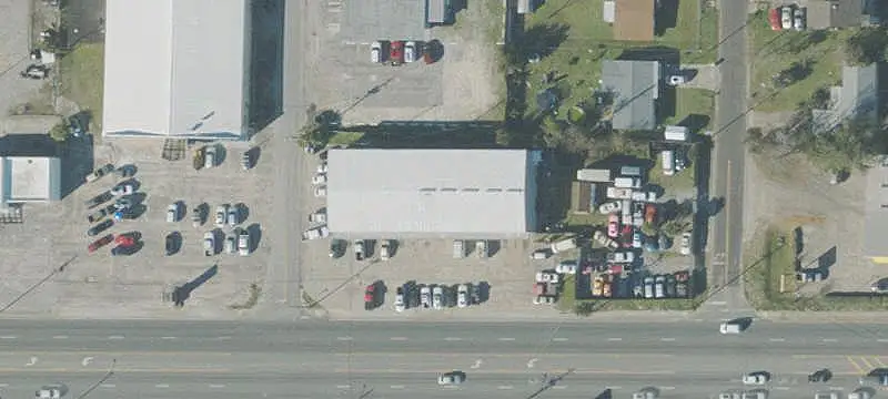 Three-Unit Auto Shop