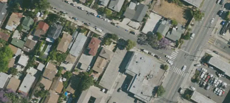 Fourplex with LAR4 Zoning