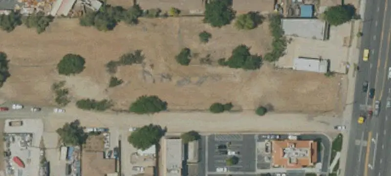 Commercial Land