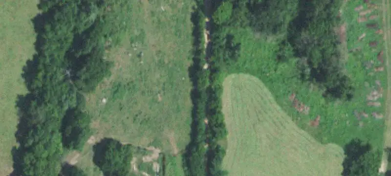 Hunting Land with Shop