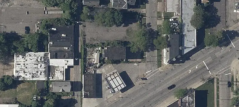 8-Unit Brick Apartment Building