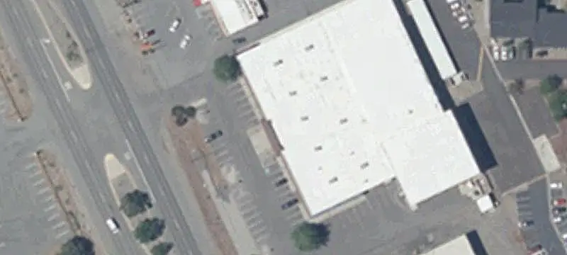 Mixed-Use Showroom Space