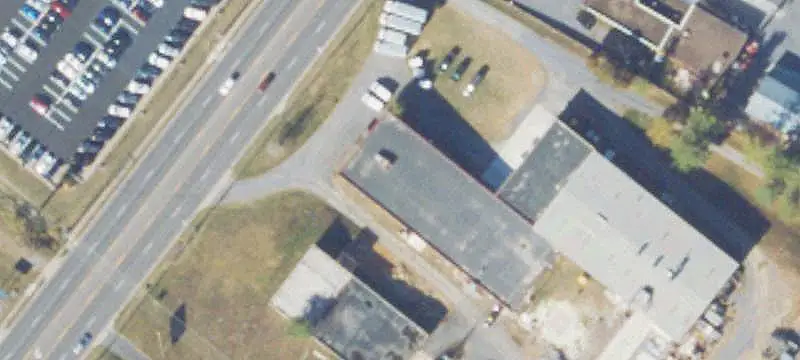 Warehouse with Multiple Overhead Doors