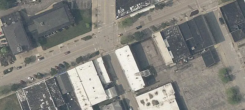 Storefront Building with Office Potential