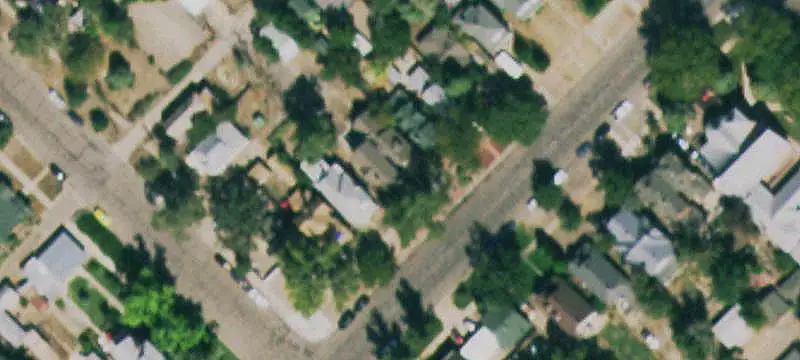 4-Unit Apartment Building