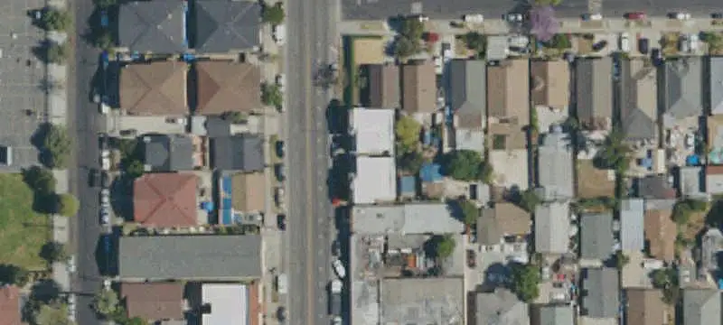 9-Unit Apartment Property with Laundry