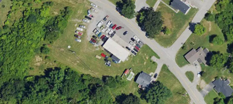 Four-Bay Auto Shop with Lift