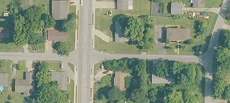 4-Unit Brick Apartment Building