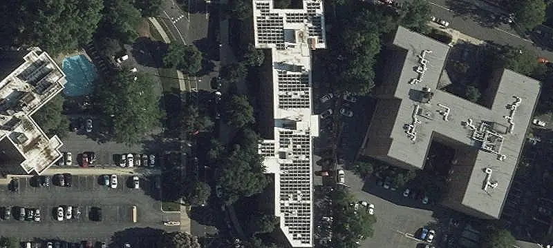 One-Bedroom Condo with Parking