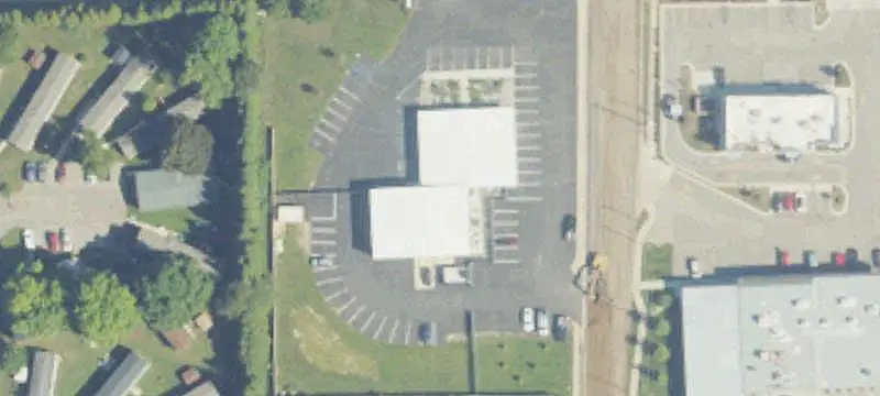 Flexible Storefront Building