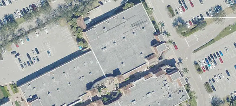 12-Chair Barbershop Retail Space
