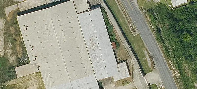 Sprinklered Warehouse with Dock Doors