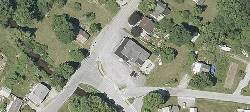 Mixed-Use Property with Apartment