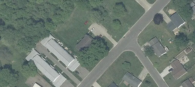 6-Unit Apartment Building