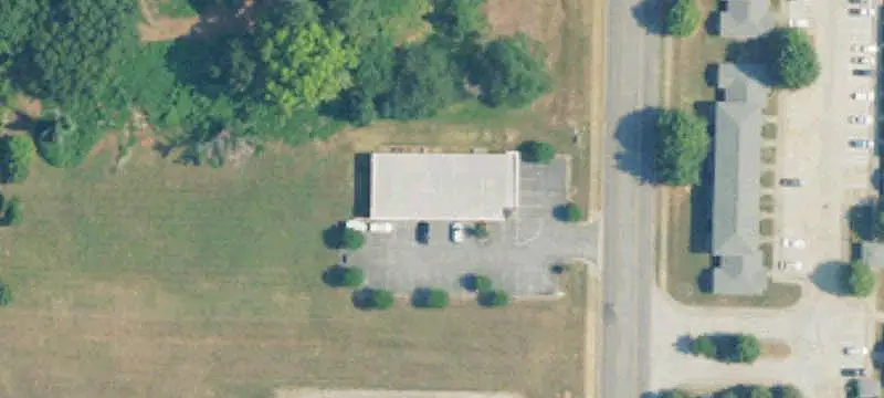 Four-Suite Retail Building