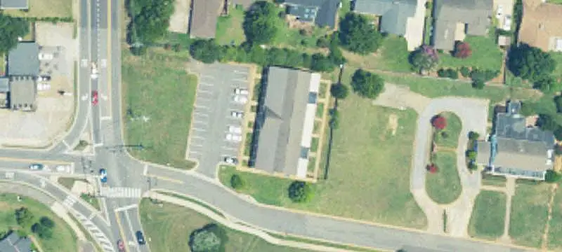 8-Unit Apartment Building