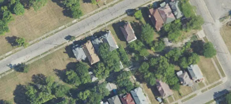 Two-Unit Duplex with Balcony