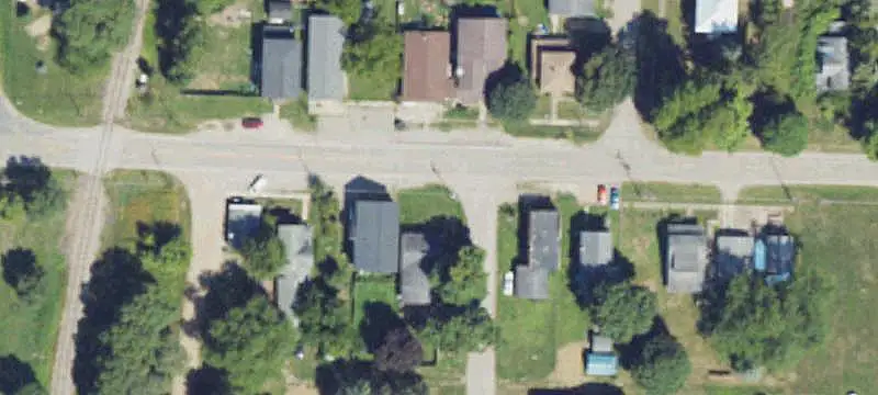 Mixed-Use Property with Auto Service