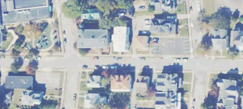 7-Unit Apartment Building